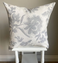 Load image into Gallery viewer, The Lydia