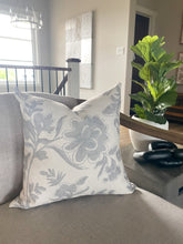 Load image into Gallery viewer, The Lydia