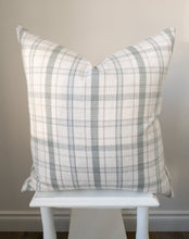 Load image into Gallery viewer, The Elle Pillow Cover