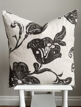 Load image into Gallery viewer, The Lottie