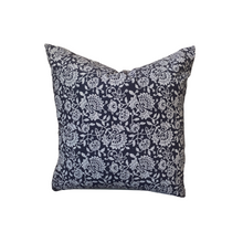 Load image into Gallery viewer, Lillian Floral Pillow Cover