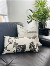 Load image into Gallery viewer, The Lottie