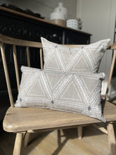 Load image into Gallery viewer, The Suri