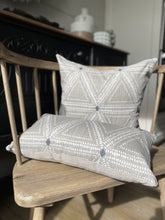 Load image into Gallery viewer, The Suri