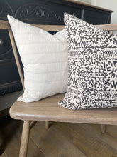 Load image into Gallery viewer, The Delilah Pillow Cover
